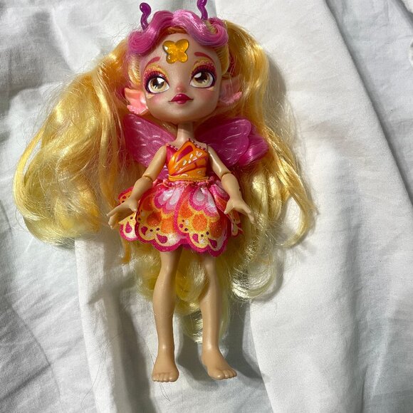 Magic Mixies Pixlings Flitta The Butterfly Fashion Doll Articulated Arm No Shoes - Picture 2 of 16